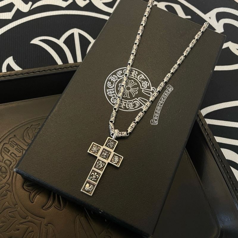 Ch*0me He**ts necklaces
